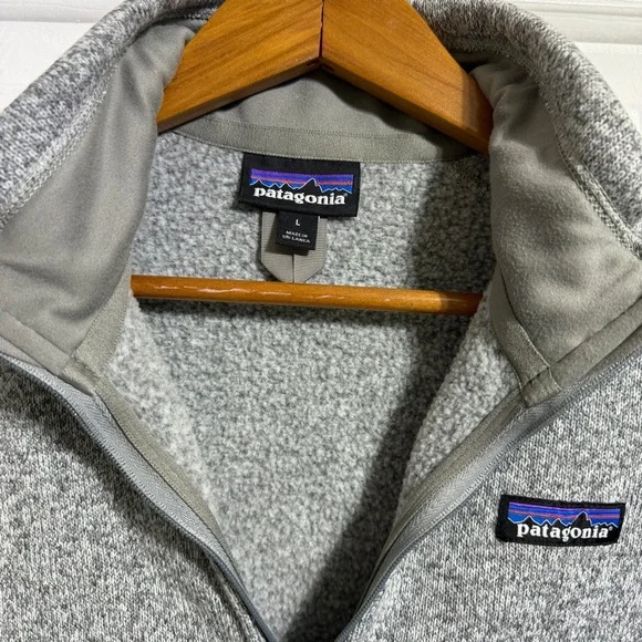 Patagonia Women's Better Sweater 1/4 Zip fleece
Pullover gray 25618 Size large - Picture 3 of 5